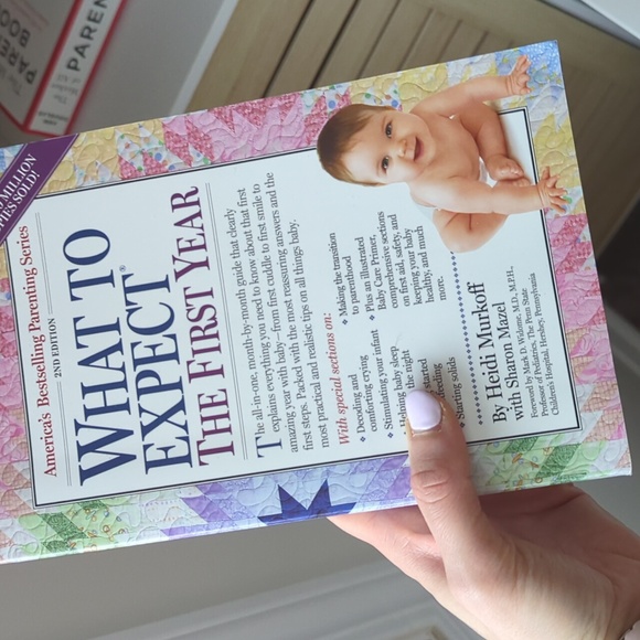 Two brand new baby books - Picture 2 of 4